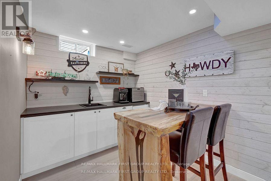 7 Primeau Crescent, Kawartha Lakes (Lindsay), Ontario  K9V 0M6 - Photo 36 - X12490448