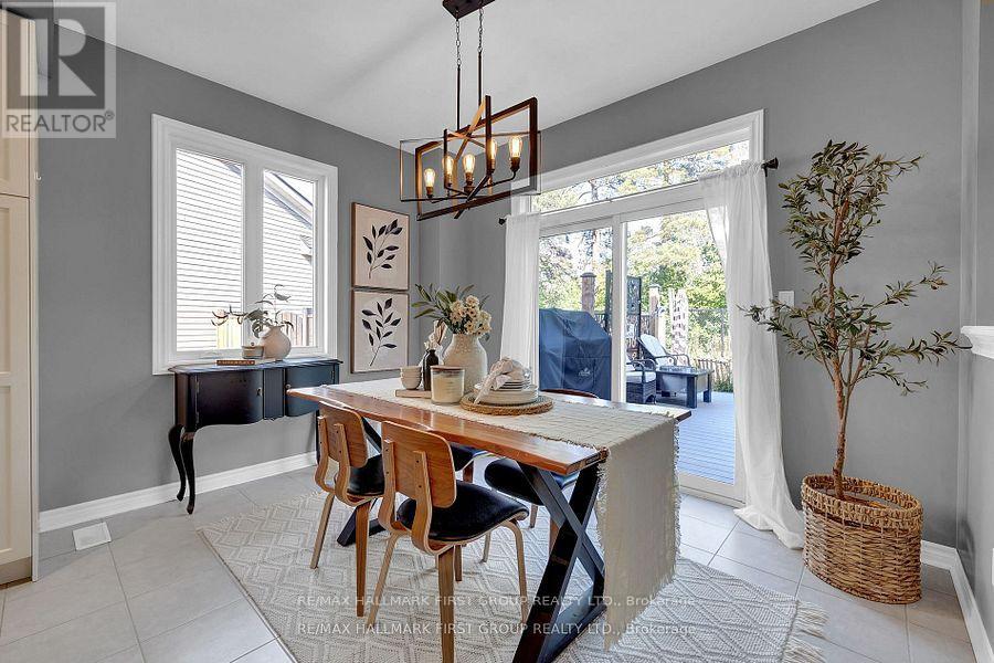 7 Primeau Crescent, Kawartha Lakes (Lindsay), Ontario  K9V 0M6 - Photo 9 - X12490448