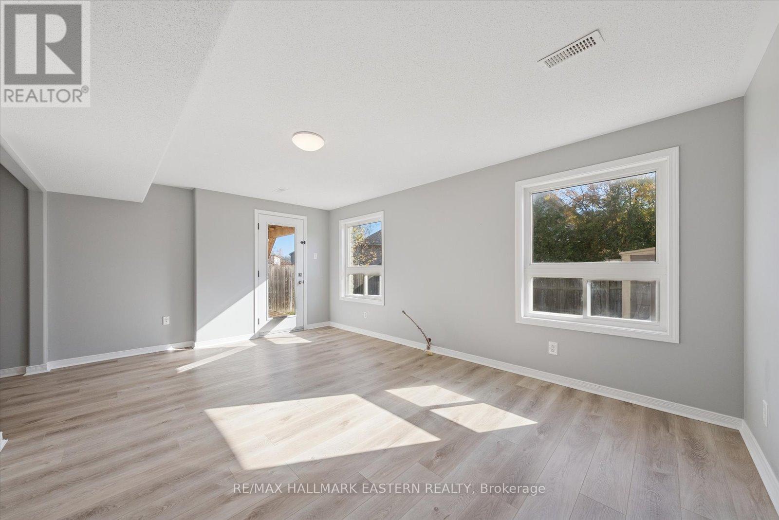 2431 Marsdale Drive, Peterborough (Ashburnham Ward 4), Ontario  K9L 1Z3 - Photo 22 - X12490720