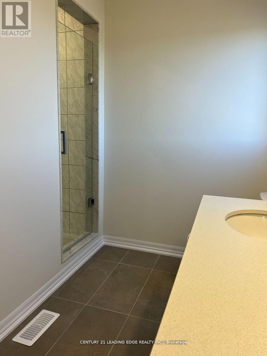 42 Ed Ewert Avenue, Clarington (Newcastle), Ontario  L1B 0W9 - Photo 22 - E12491048