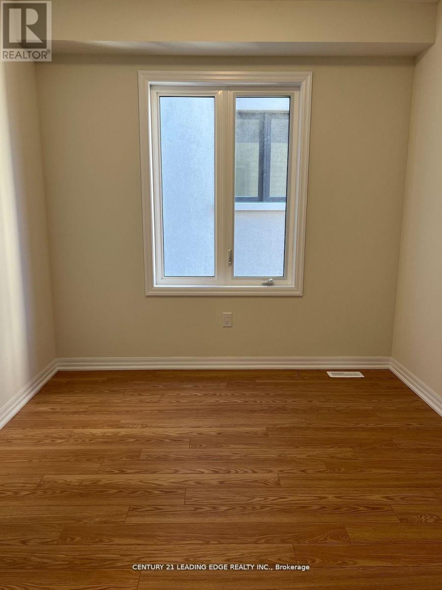 42 Ed Ewert Avenue, Clarington (Newcastle), Ontario  L1B 0W9 - Photo 5 - E12491048