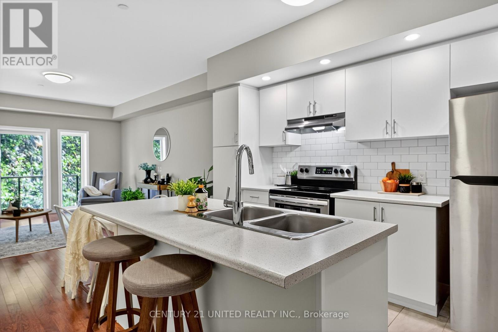 206 - 344 Florence Drive, Peterborough (Monaghan Ward 2), Ontario  K9J 0K4 - Photo 13 - X12491586