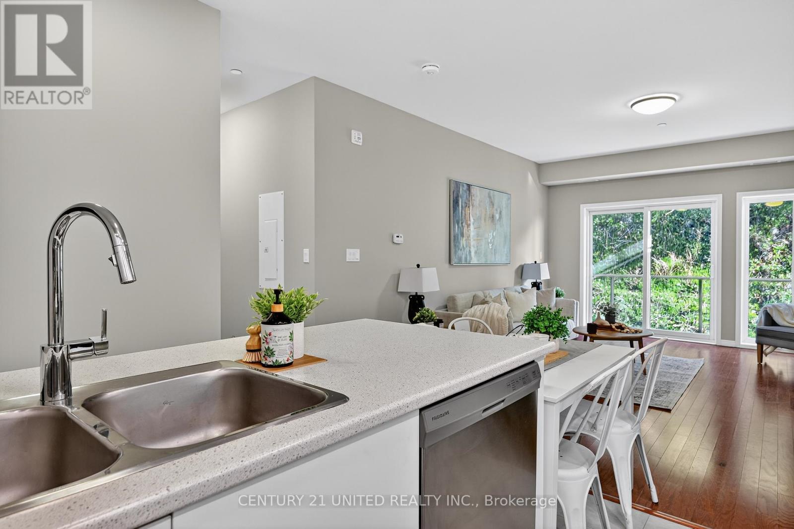 206 - 344 Florence Drive, Peterborough (Monaghan Ward 2), Ontario  K9J 0K4 - Photo 16 - X12491586