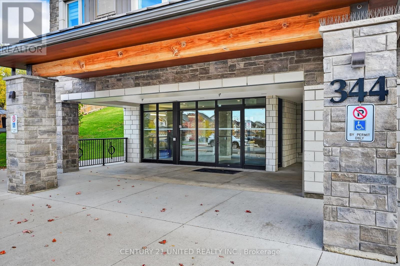 206 - 344 Florence Drive, Peterborough (Monaghan Ward 2), Ontario  K9J 0K4 - Photo 5 - X12491586