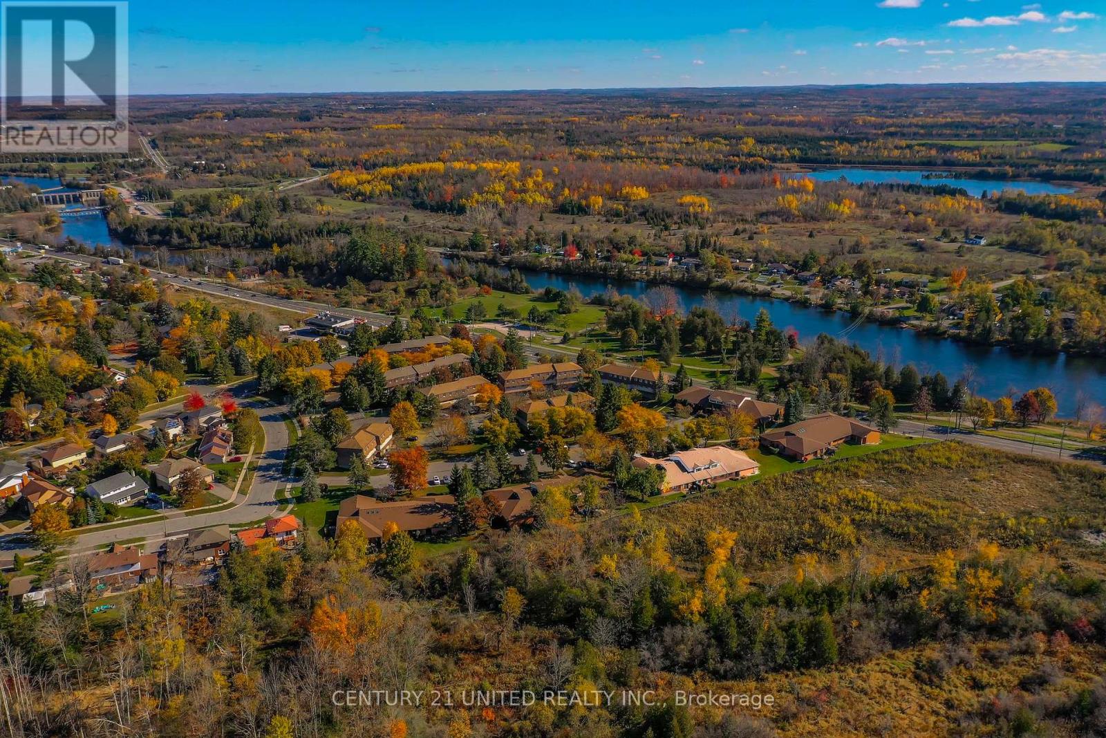 15 - 36 Champlain Crescent, Peterborough (Northcrest Ward 5), Ontario  K9L 1T1 - Photo 42 - X12491620