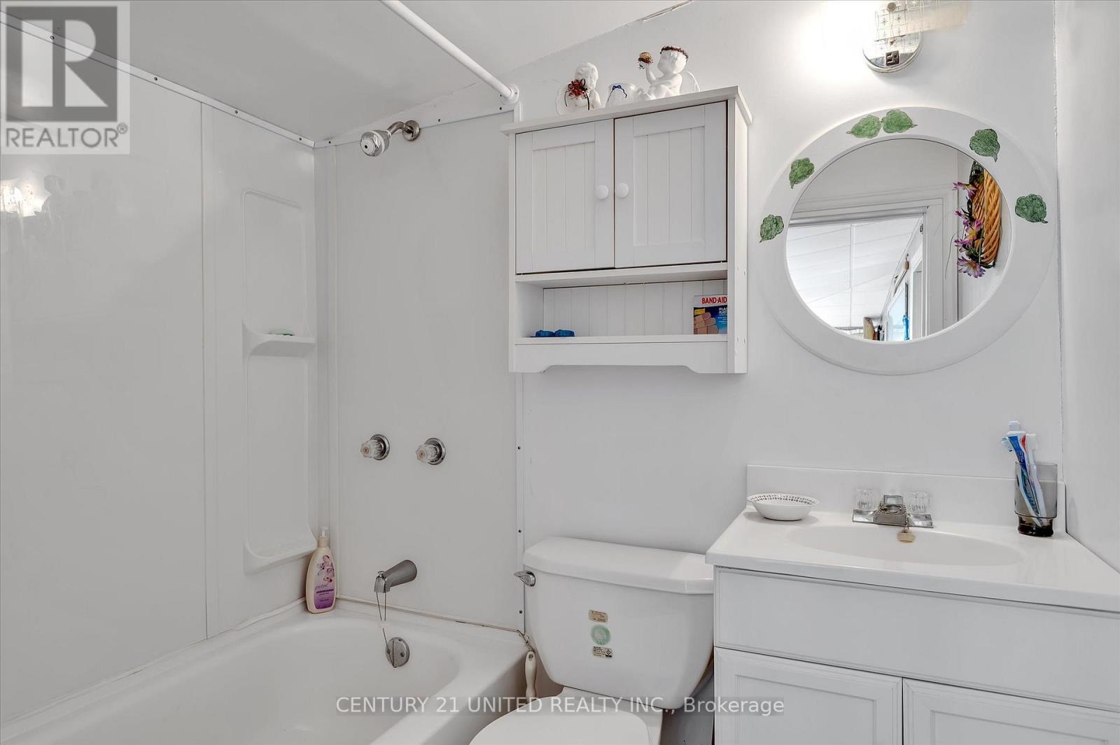 221 Paudash Street, Hiawatha First Nation, Ontario  K0L 2G0 - Photo 18 - X12492384