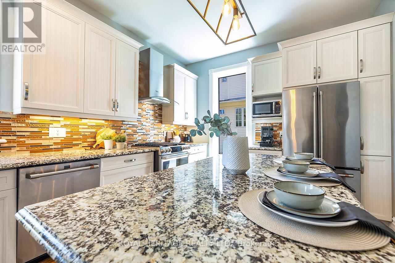 17 Francis Street, Kawartha Lakes (Lindsay), Ontario  K9V 3R7 - Photo 17 - X12492408