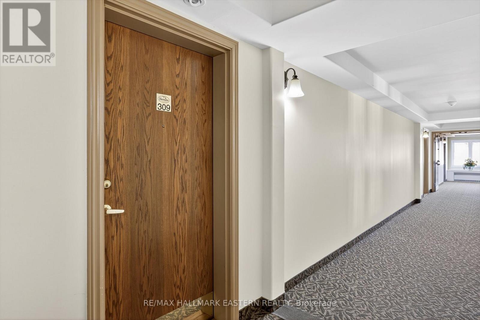 #309 - 306 Spillsbury Drive, Peterborough (Otonabee Ward 1), Ontario  K9K 0B5 - Photo 4 - X12492688