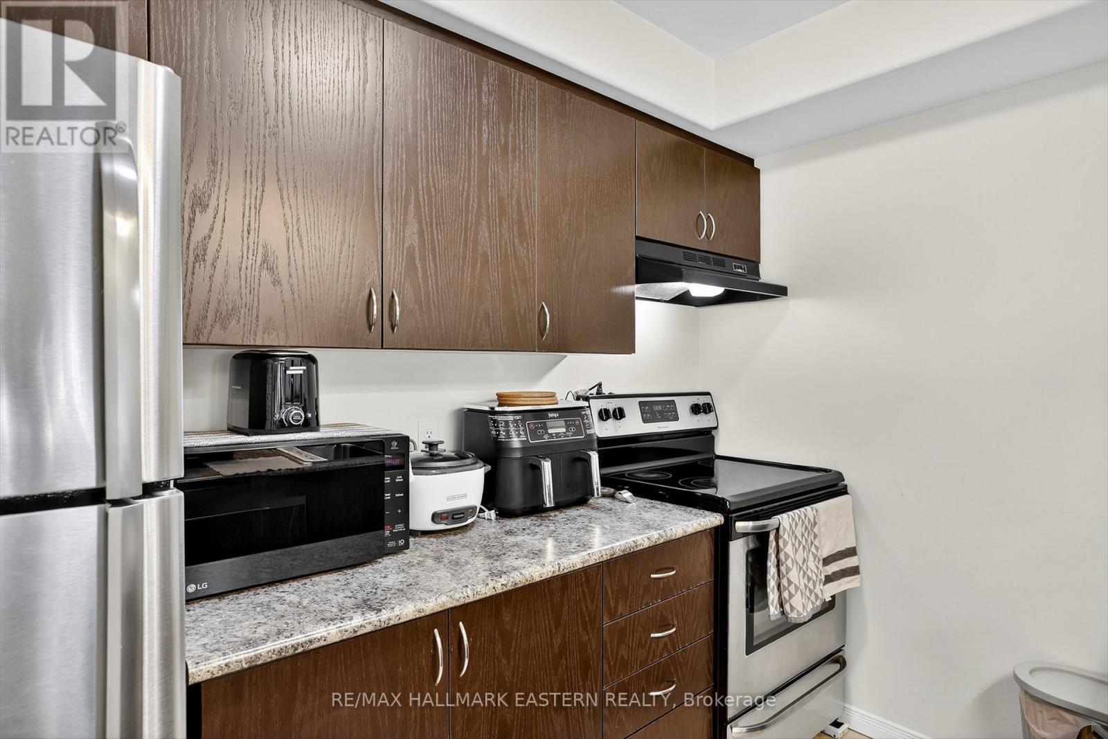 #309 - 306 Spillsbury Drive, Peterborough (Otonabee Ward 1), Ontario  K9K 0B5 - Photo 6 - X12492688