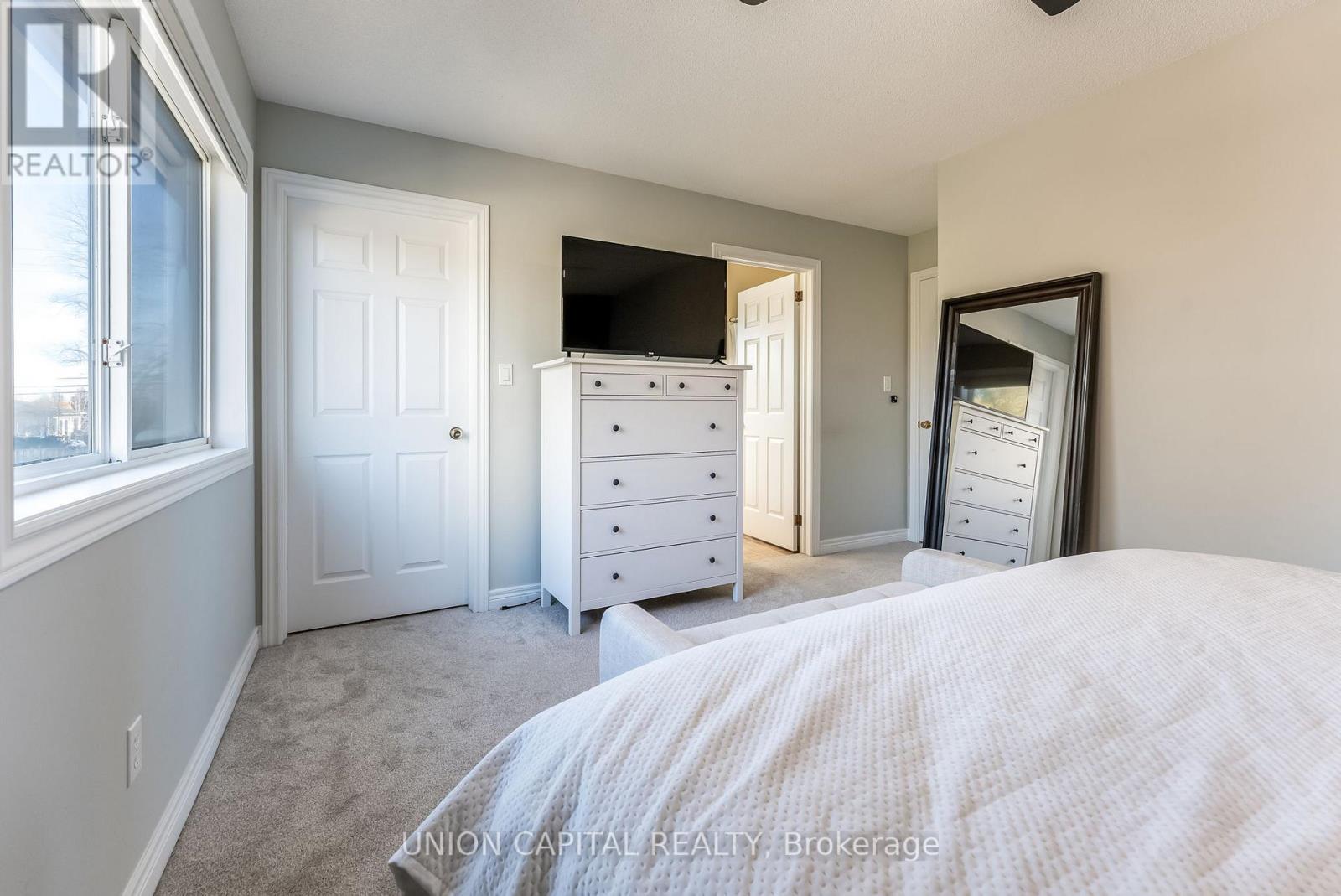 28 Lang Court, Kawartha Lakes (Lindsay), Ontario  K9V 6E5 - Photo 13 - X12492590