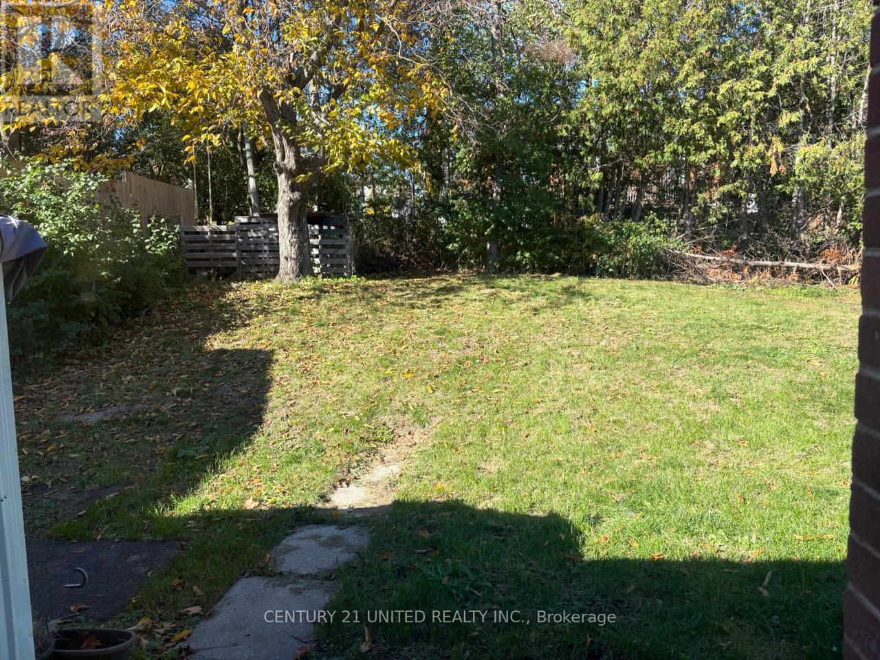 378 Aberdeen Avenue, Peterborough (Northcrest Ward 5), Ontario  K9H 4X6 - Photo 14 - X12493046