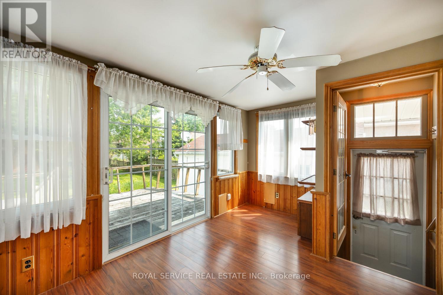 388 Dublin Street, Peterborough (Town Ward 3), Ontario  K9H 3C9 - Photo 9 - X12493210