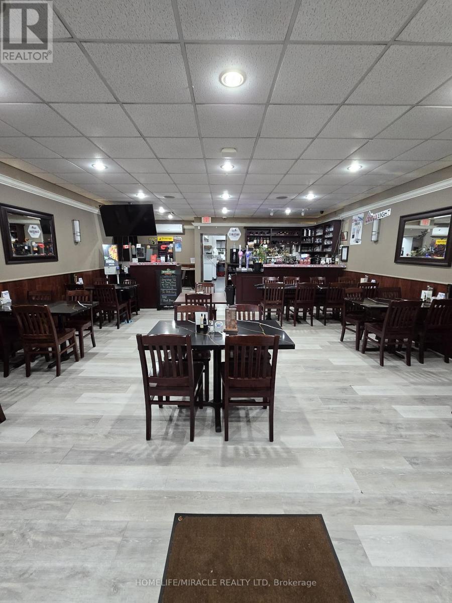 27 King Avenue E, Clarington (Newcastle), Ontario  L1B 1H3 - Photo 2 - E12493150