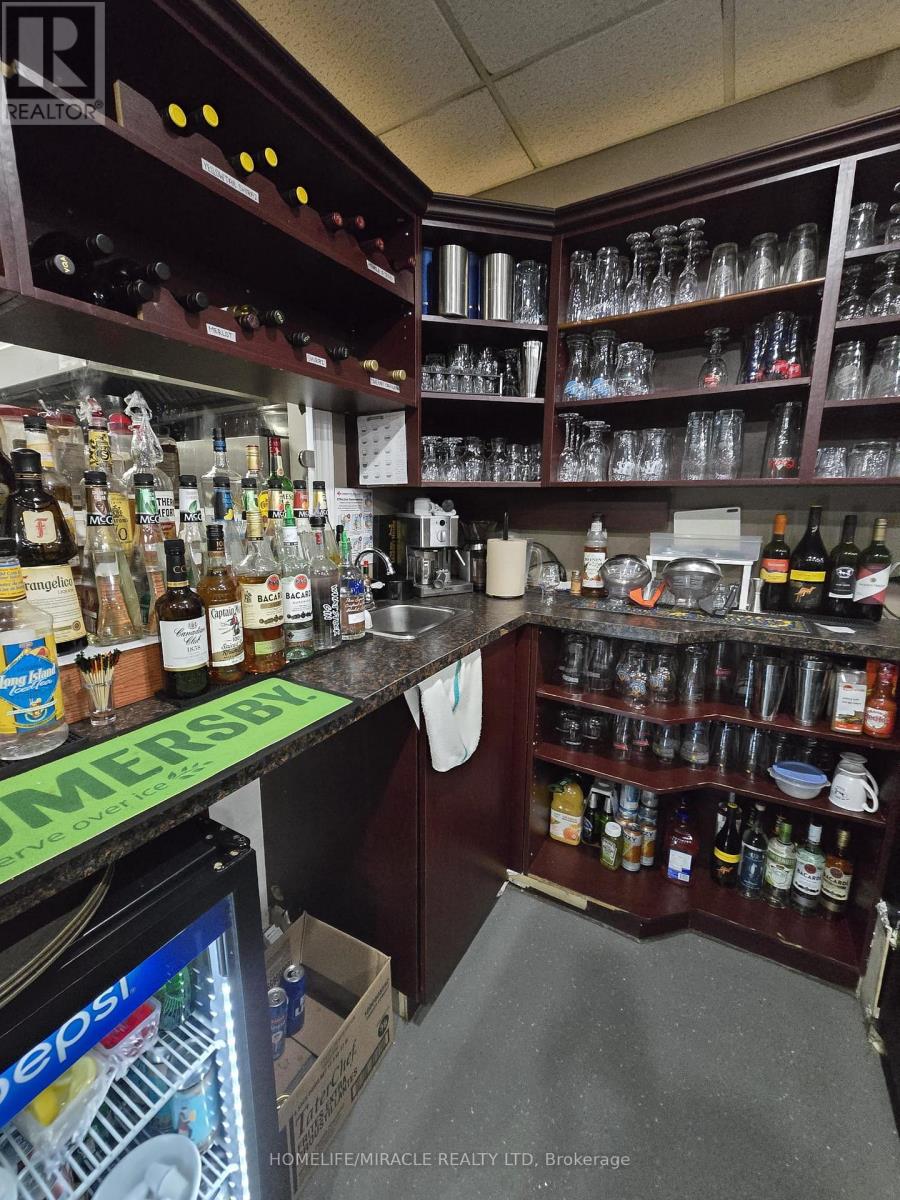 27 King Avenue E, Clarington (Newcastle), Ontario  L1B 1H3 - Photo 4 - E12493150