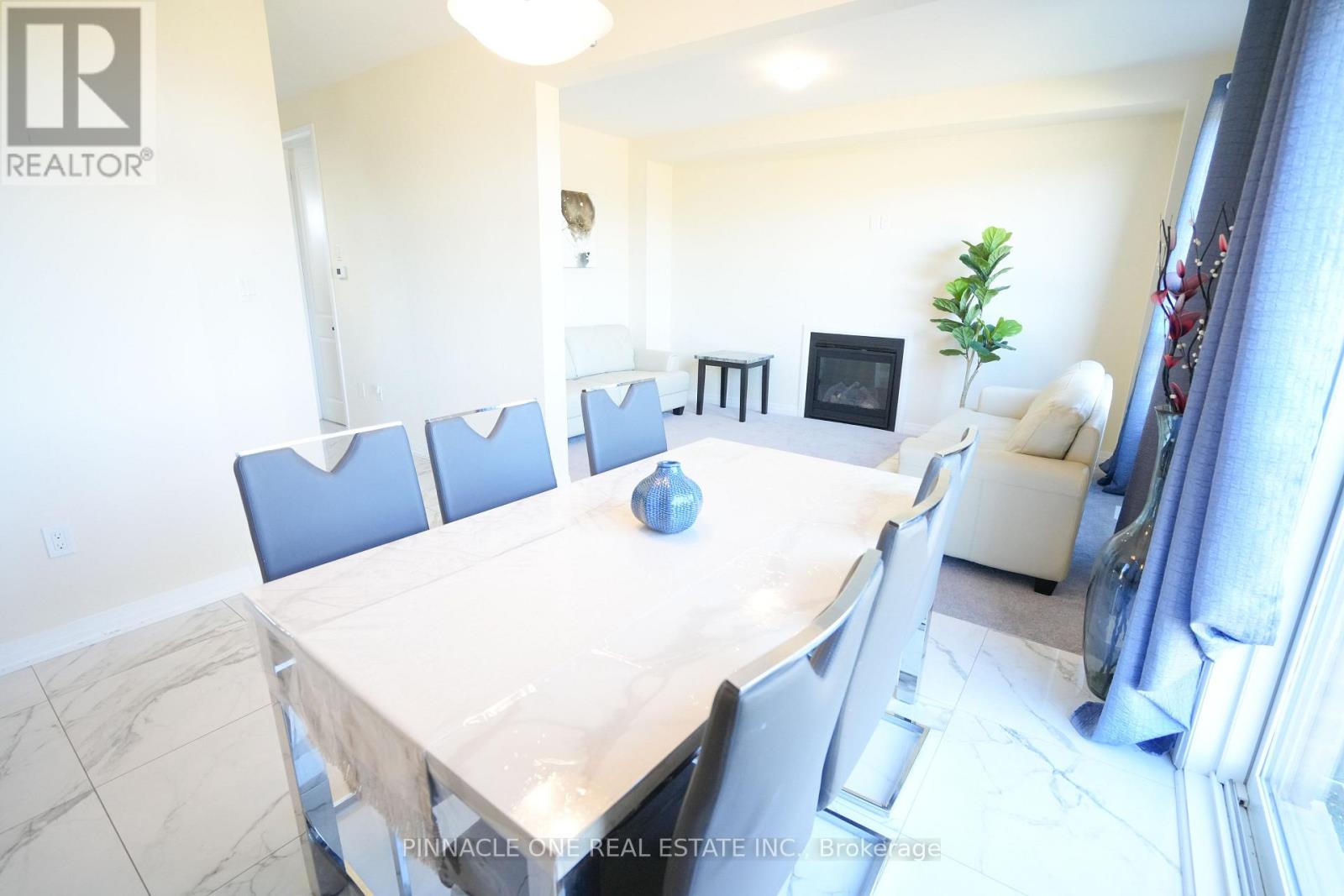 21 Carew Boulevard, Kawartha Lakes (Lindsay), Ontario  K9V 0P6 - Photo 20 - X12493020