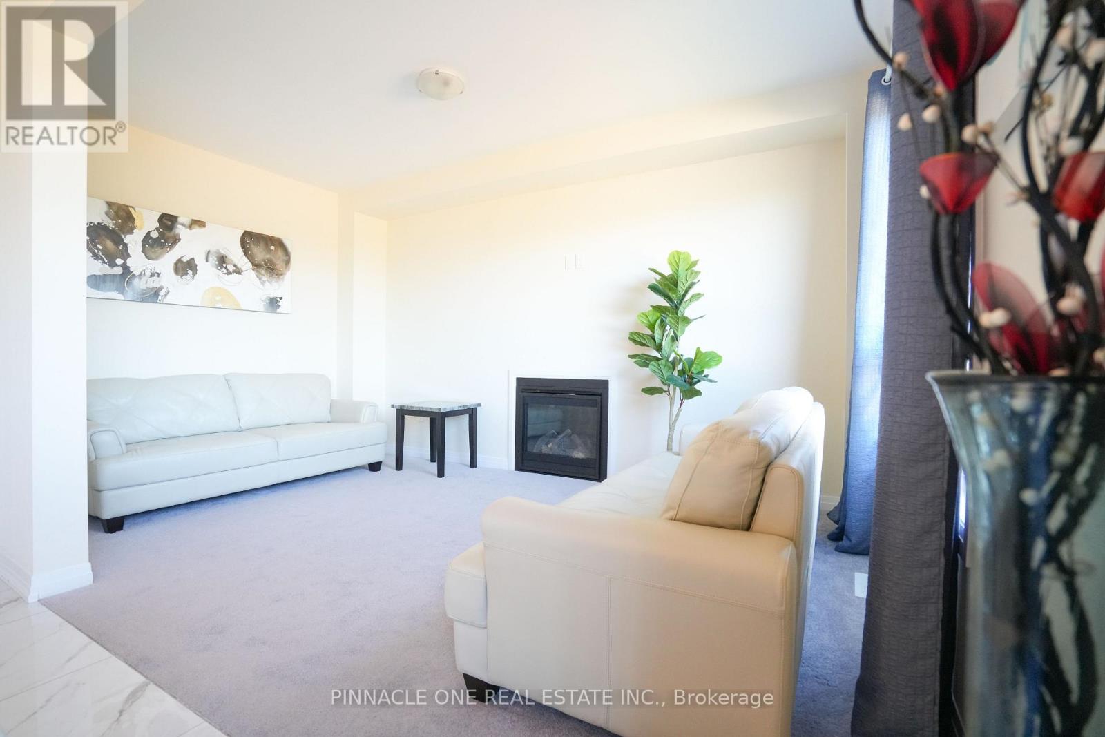 21 Carew Boulevard, Kawartha Lakes (Lindsay), Ontario  K9V 0P6 - Photo 22 - X12493020