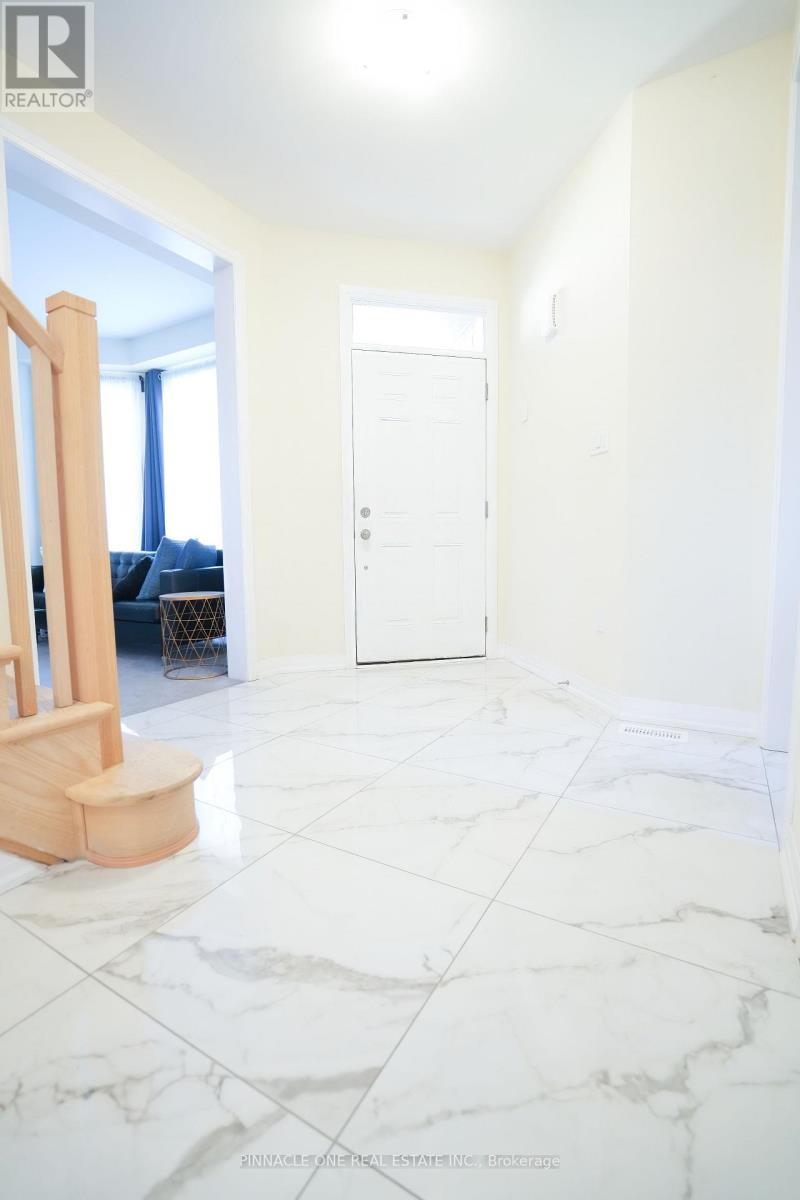 21 Carew Boulevard, Kawartha Lakes (Lindsay), Ontario  K9V 0P6 - Photo 25 - X12493020