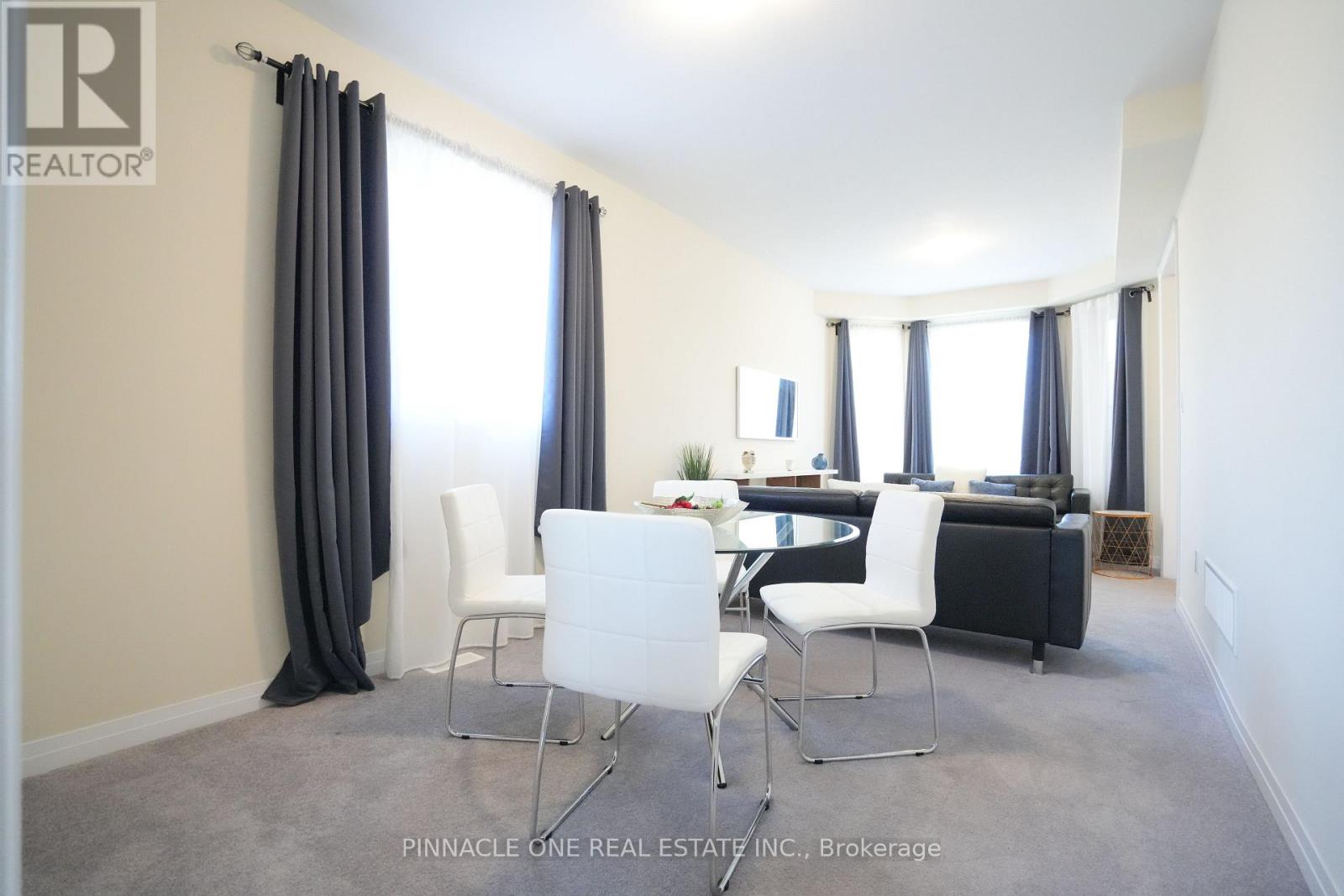 21 Carew Boulevard, Kawartha Lakes (Lindsay), Ontario  K9V 0P6 - Photo 34 - X12493020