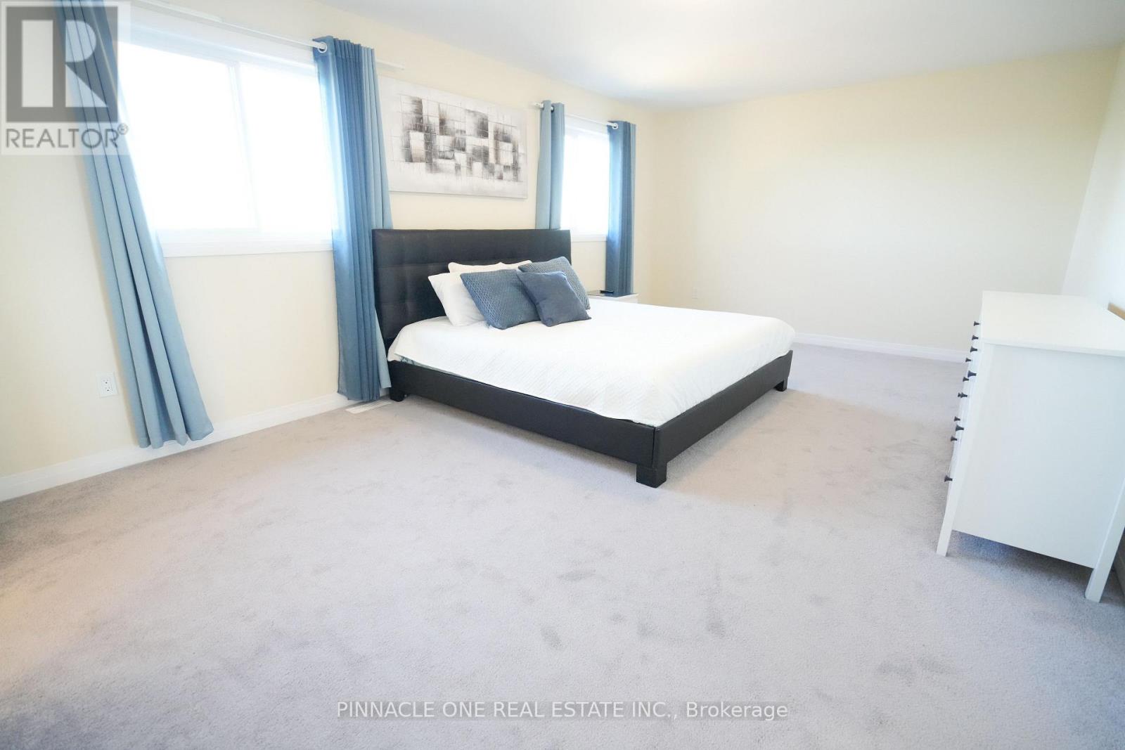 21 Carew Boulevard, Kawartha Lakes (Lindsay), Ontario  K9V 0P6 - Photo 43 - X12493020