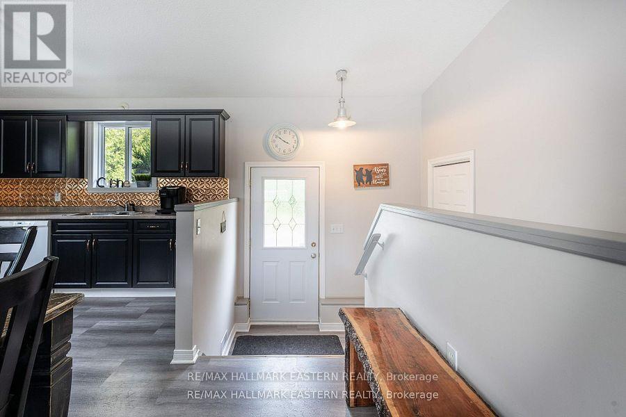 4075 County Road 44, Havelock-Belmont-Methuen (Belmont-Methuen), Ontario  K0L 1Z0 - Photo 2 - X12493486