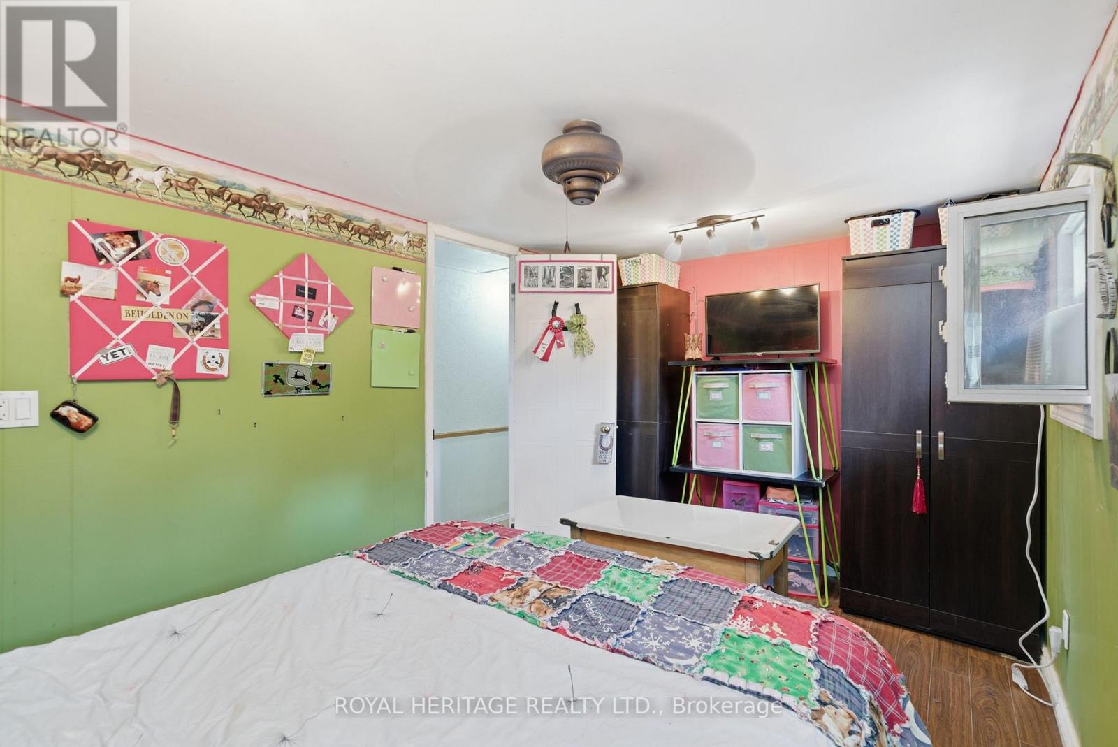 105 Glengarry Road, Kawartha Lakes (Manvers), Ontario  L0A 1A0 - Photo 22 - X12494398