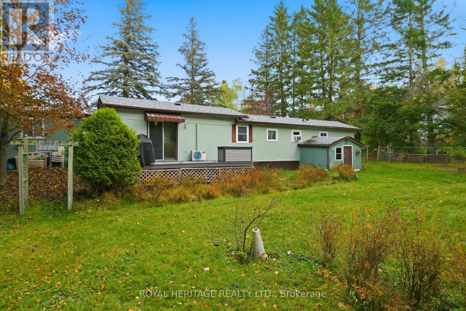 105 Glengarry Road, Kawartha Lakes (Manvers), Ontario  L0A 1A0 - Photo 28 - X12494398