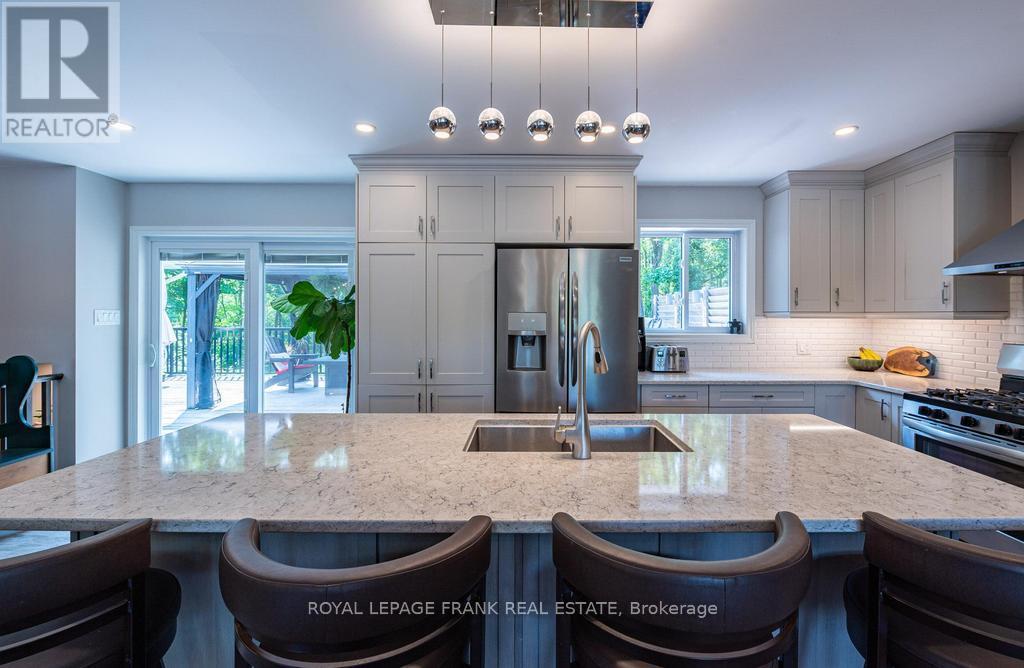 1746 Lakehurst Road, Trent Lakes, Ontario  K0L 1J0 - Photo 8 - X12494710