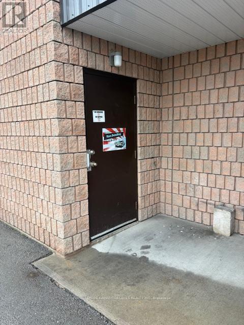 2 - 191 St David Street, Kawartha Lakes (Lindsay), Ontario  K9V 5K7 - Photo 6 - X12494840