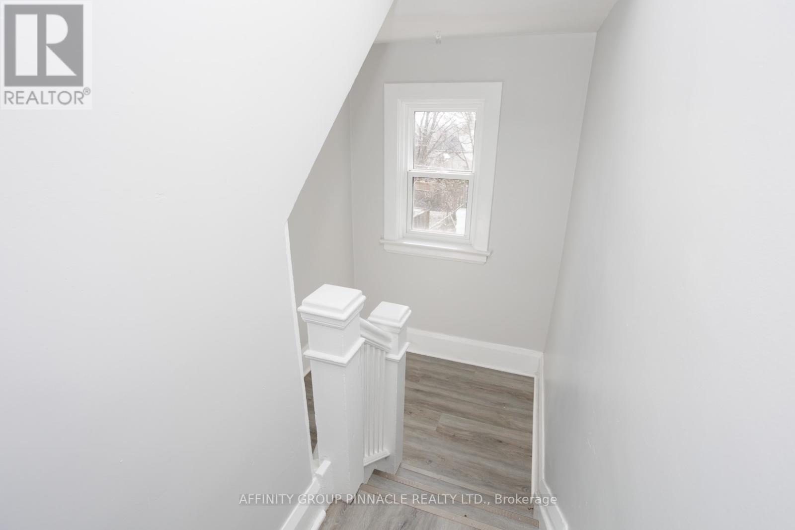 649 Charlotte Street, Peterborough (Town Ward 3), Ontario  K9J 2X2 - Photo 16 - X12495148