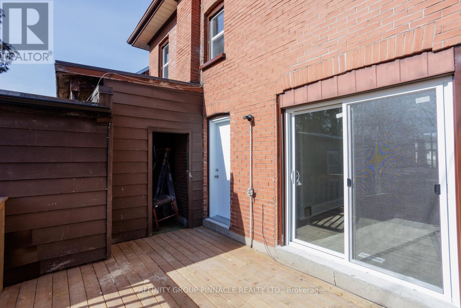 649 Charlotte Street, Peterborough (Town Ward 3), Ontario  K9J 2X2 - Photo 32 - X12495148