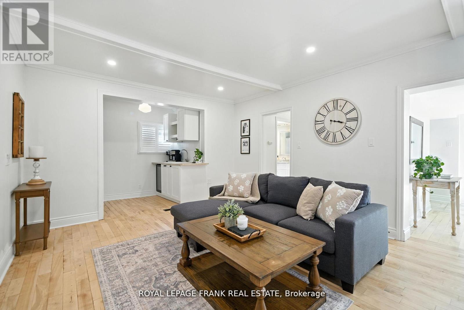 41 Sussex Street N, Kawartha Lakes (Lindsay), Ontario  K9V 4H6 - Photo 12 - X12495214