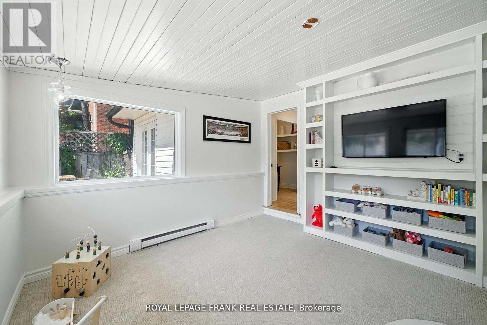 41 Sussex Street N, Kawartha Lakes (Lindsay), Ontario  K9V 4H6 - Photo 17 - X12495214