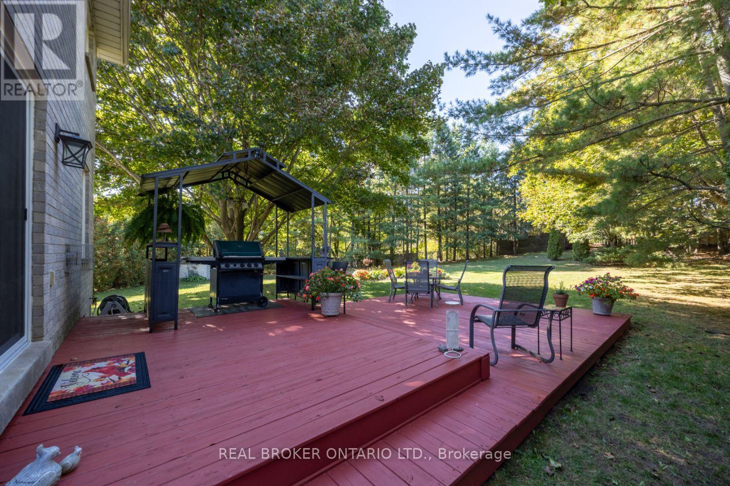 6 Andrew Court, Clarington (Newcastle), Ontario  L1B 1J5 - Photo 26 - E12495436