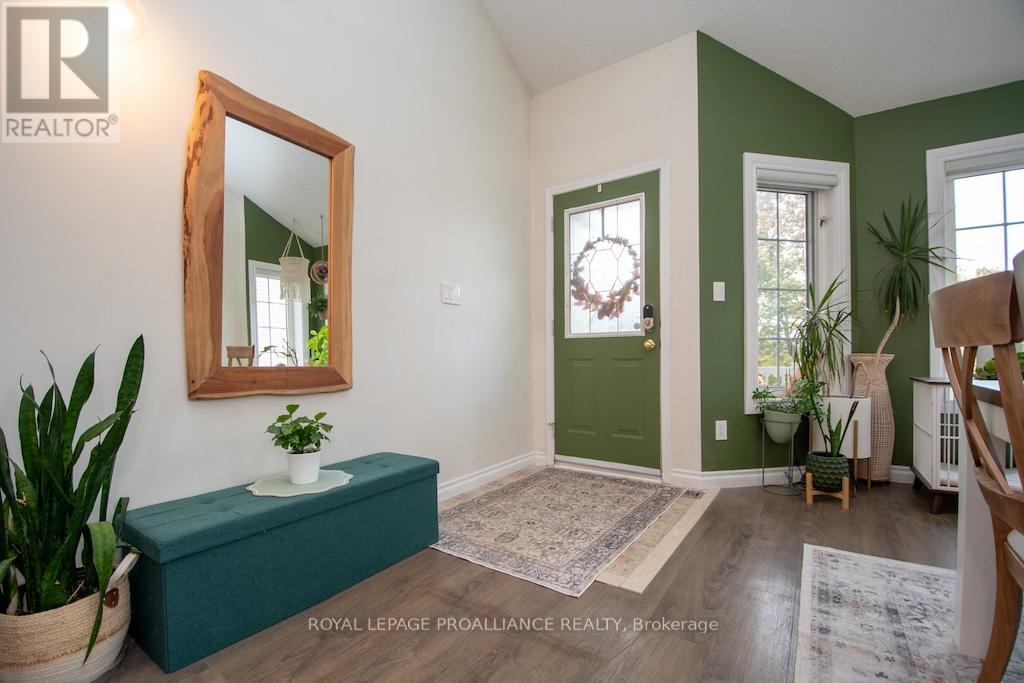 1479 Tamblin Way, Peterborough (Monaghan Ward 2), Ontario  K9K 2L9 - Photo 3 - X12495454