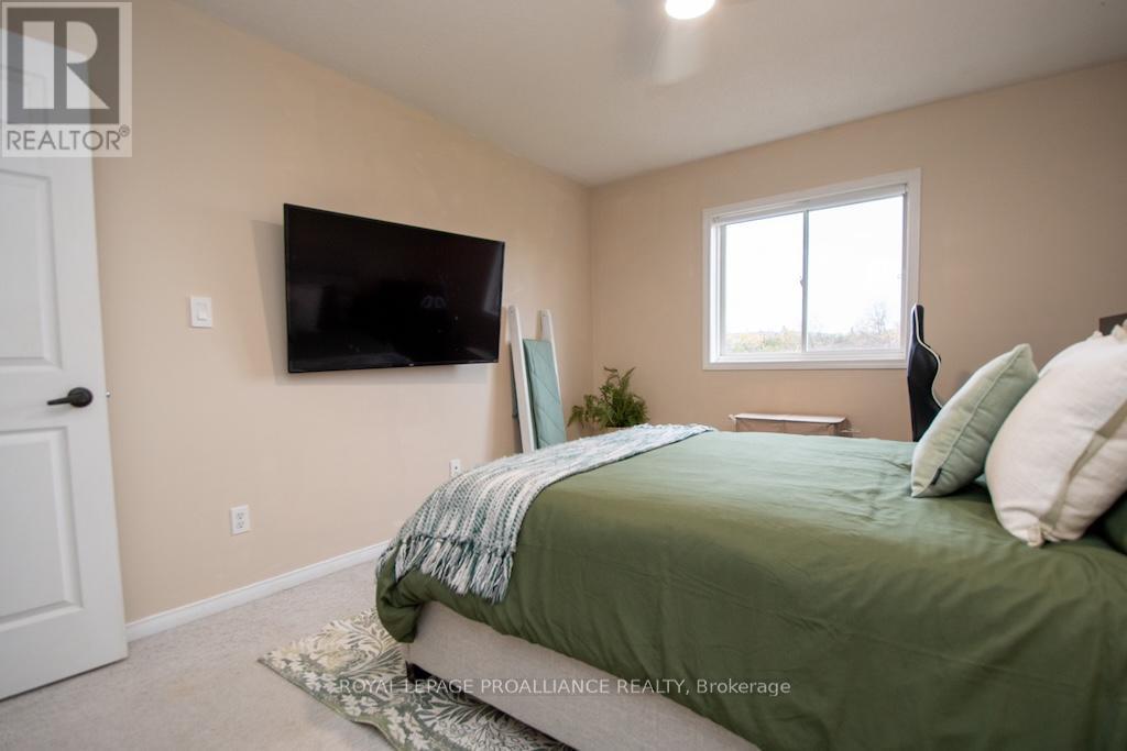 1479 Tamblin Way, Peterborough (Monaghan Ward 2), Ontario  K9K 2L9 - Photo 32 - X12495454