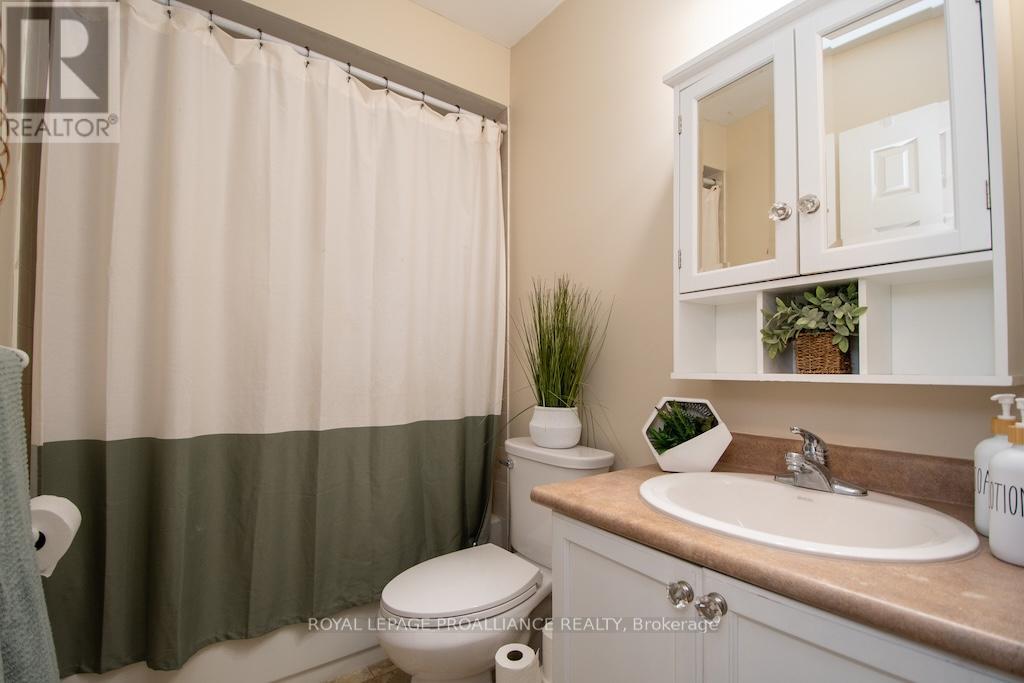 1479 Tamblin Way, Peterborough (Monaghan Ward 2), Ontario  K9K 2L9 - Photo 34 - X12495454