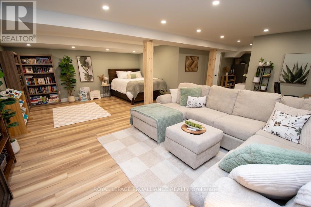 1479 Tamblin Way, Peterborough (Monaghan Ward 2), Ontario  K9K 2L9 - Photo 39 - X12495454