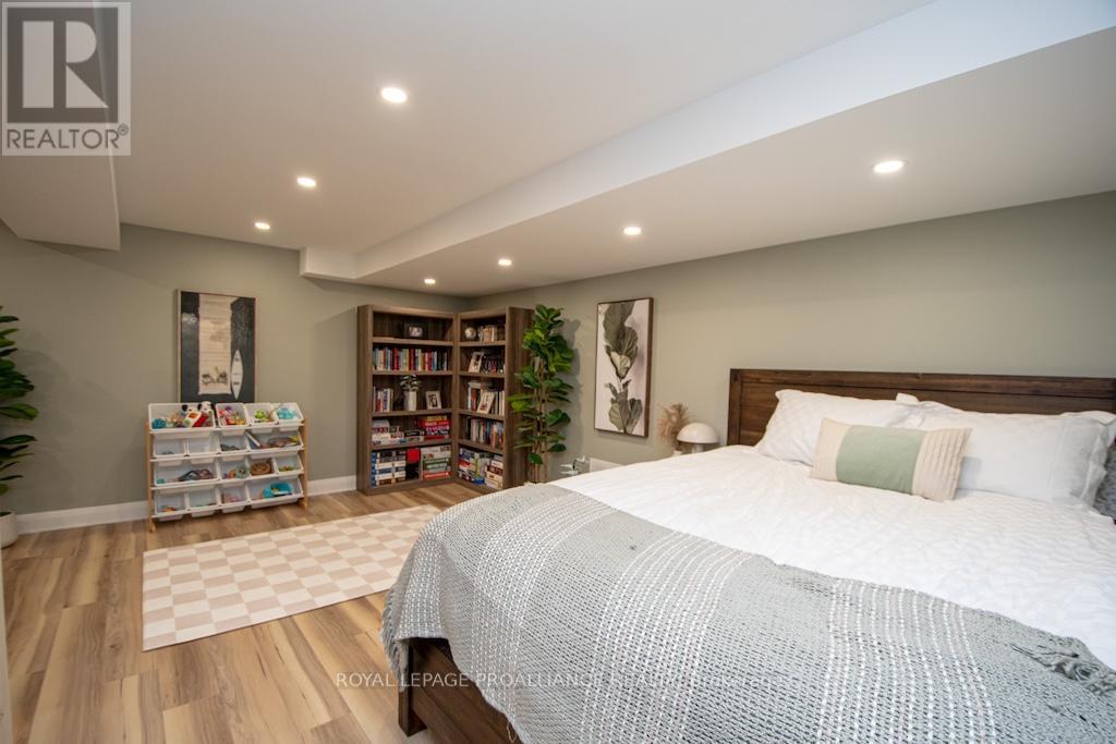 1479 Tamblin Way, Peterborough (Monaghan Ward 2), Ontario  K9K 2L9 - Photo 42 - X12495454