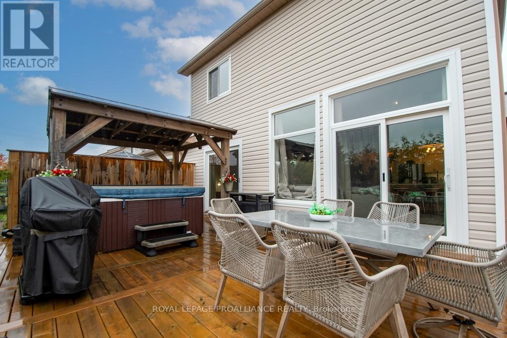 1479 Tamblin Way, Peterborough (Monaghan Ward 2), Ontario  K9K 2L9 - Photo 49 - X12495454