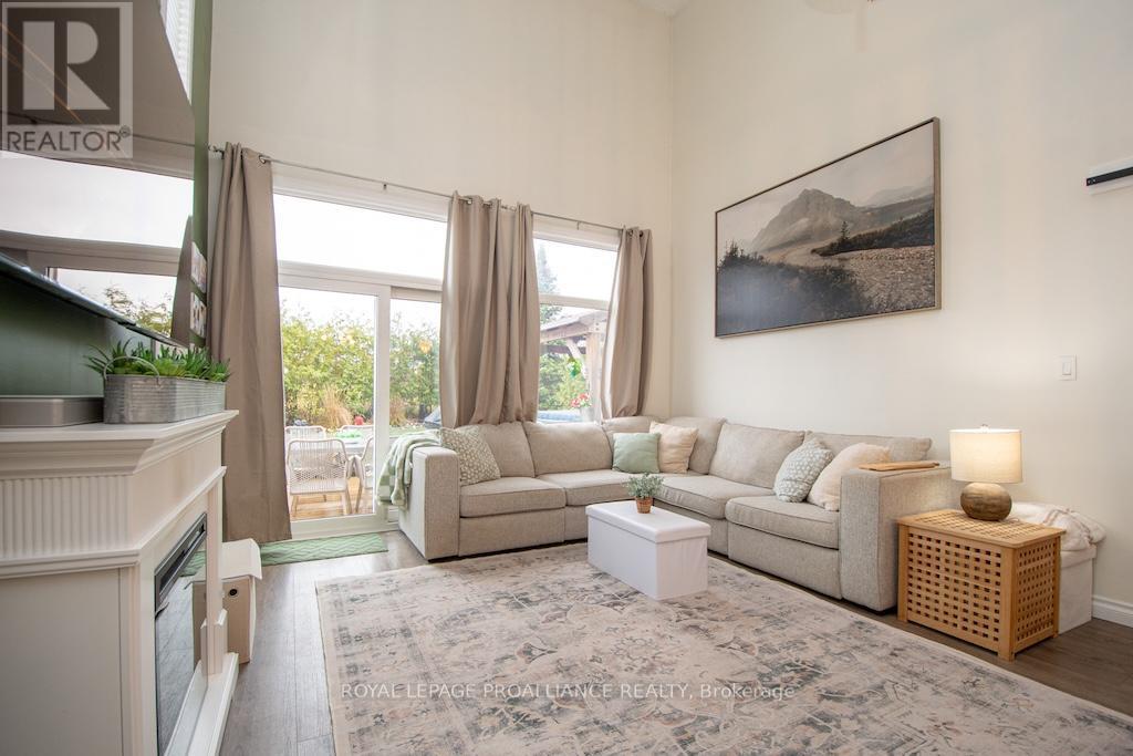 1479 Tamblin Way, Peterborough (Monaghan Ward 2), Ontario  K9K 2L9 - Photo 9 - X12495454