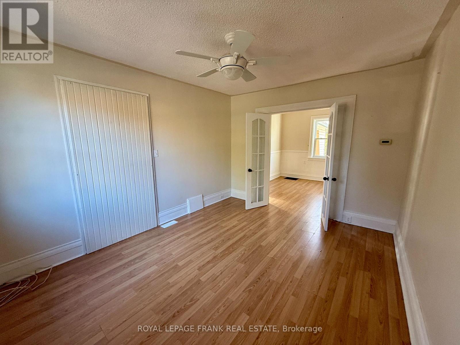 Main Floor - 1201 Kenneth Avenue, Peterborough (Otonabee Ward 1), Ontario  K9J 5P8 - Photo 11 - X12495956