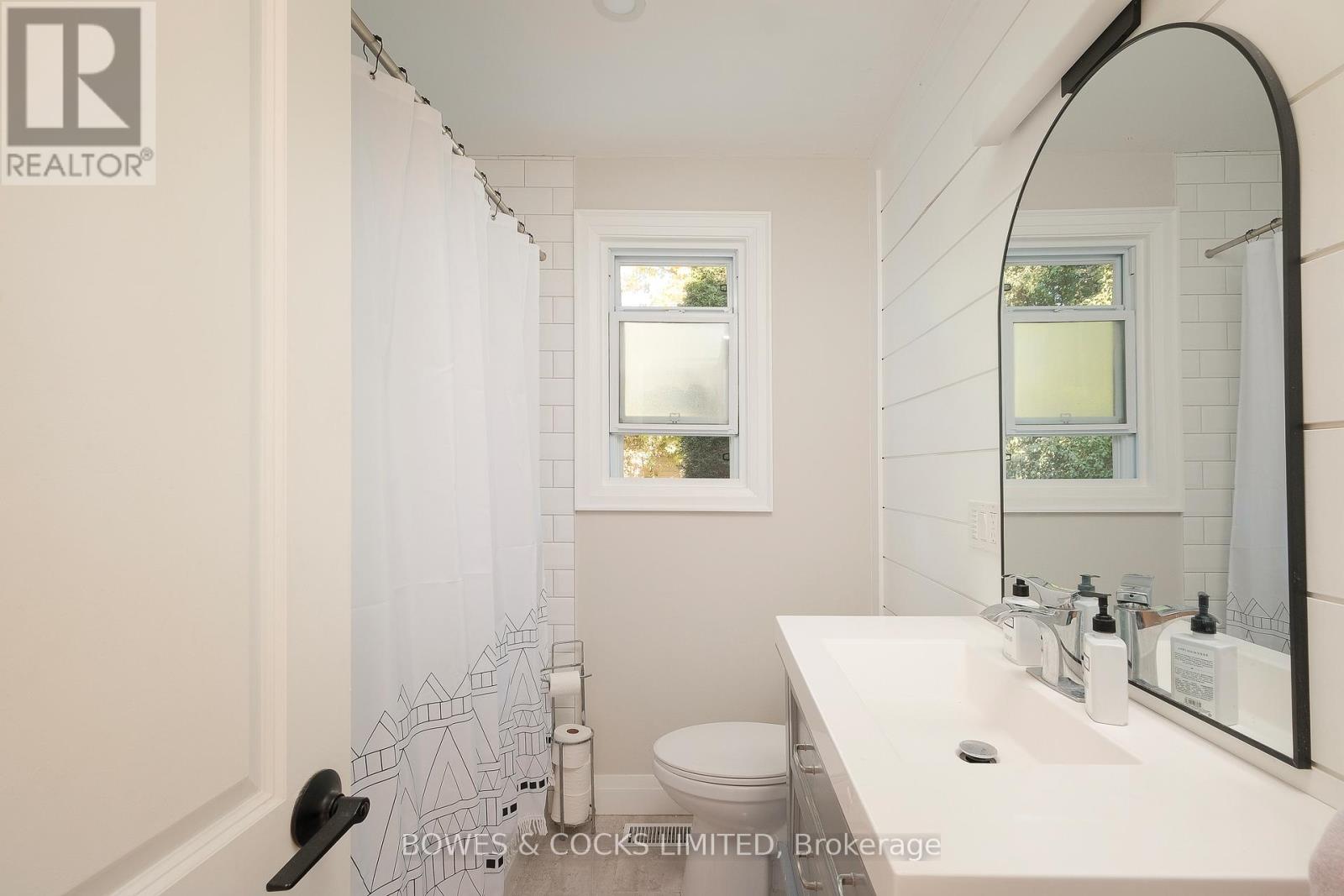 1462 Westbrook Drive, Peterborough (Monaghan Ward 2), Ontario  K9J 6R4 - Photo 15 - X12496170