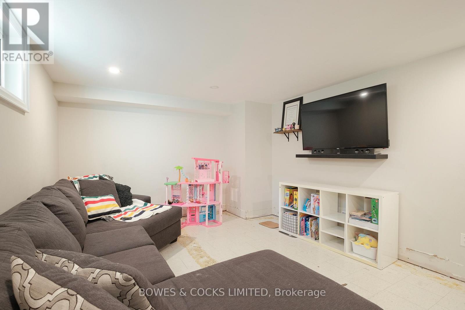 1462 Westbrook Drive, Peterborough (Monaghan Ward 2), Ontario  K9J 6R4 - Photo 18 - X12496170