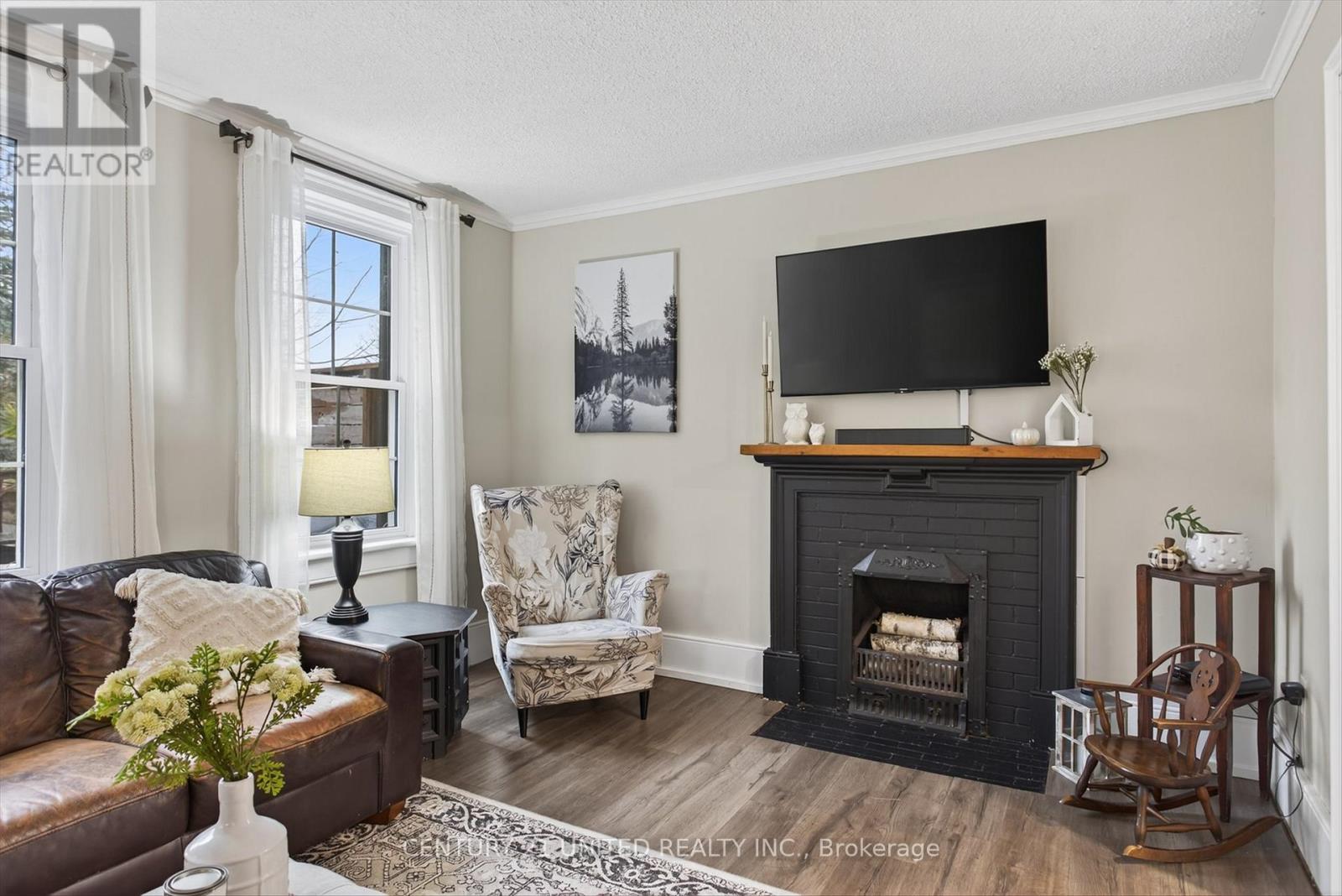 71 Bond Street W, Kawartha Lakes (Lindsay), Ontario  K9V 3R5 - Photo 11 - X12496198