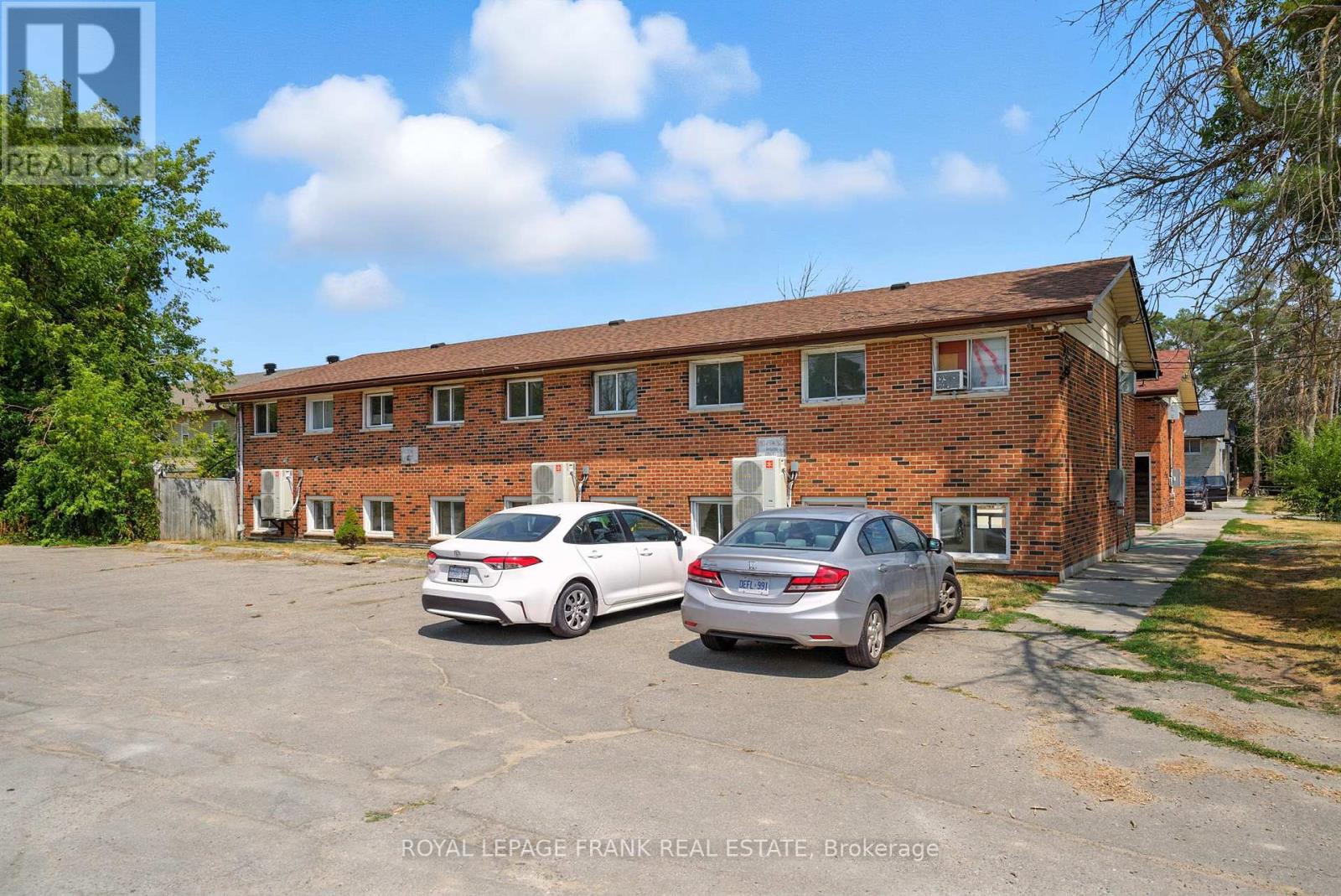 4 - 88 Mary Street W, Kawartha Lakes (Lindsay), Ontario  K9V 5G3 - Photo 1 - X12496418