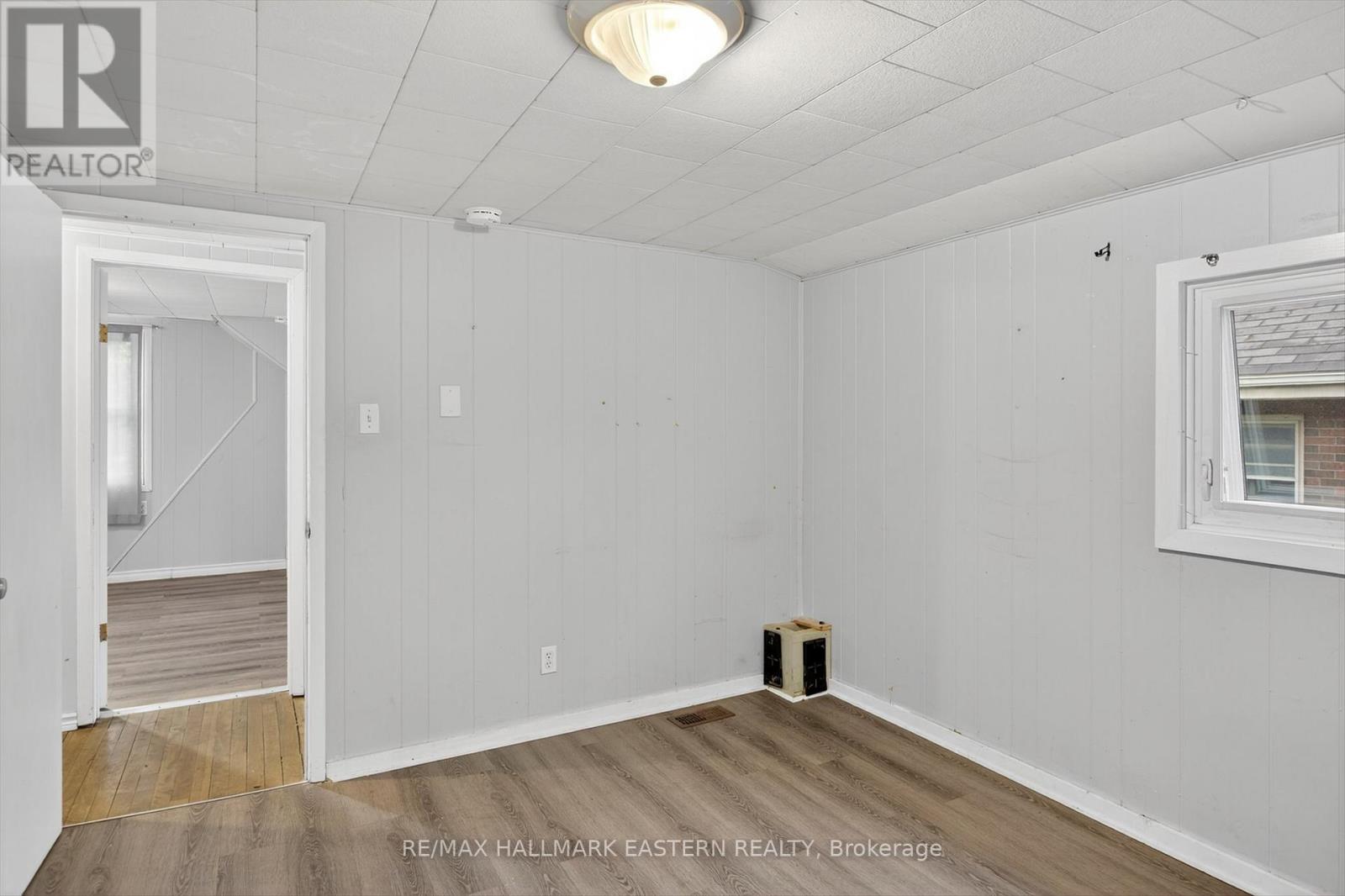 650 Bolivar Street, Peterborough (Town Ward 3), Ontario  K9J 4S2 - Photo 25 - X12496720