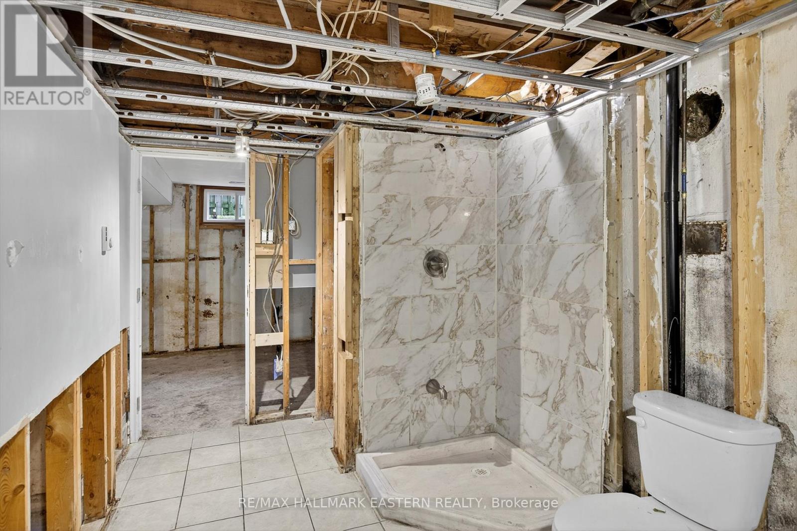 650 Bolivar Street, Peterborough (Town Ward 3), Ontario  K9J 4S2 - Photo 31 - X12496720