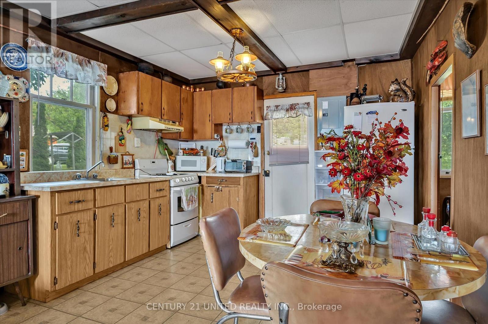 223 Paudash Street, Hiawatha First Nation, Ontario  K0L 2G0 - Photo 12 - X12497058