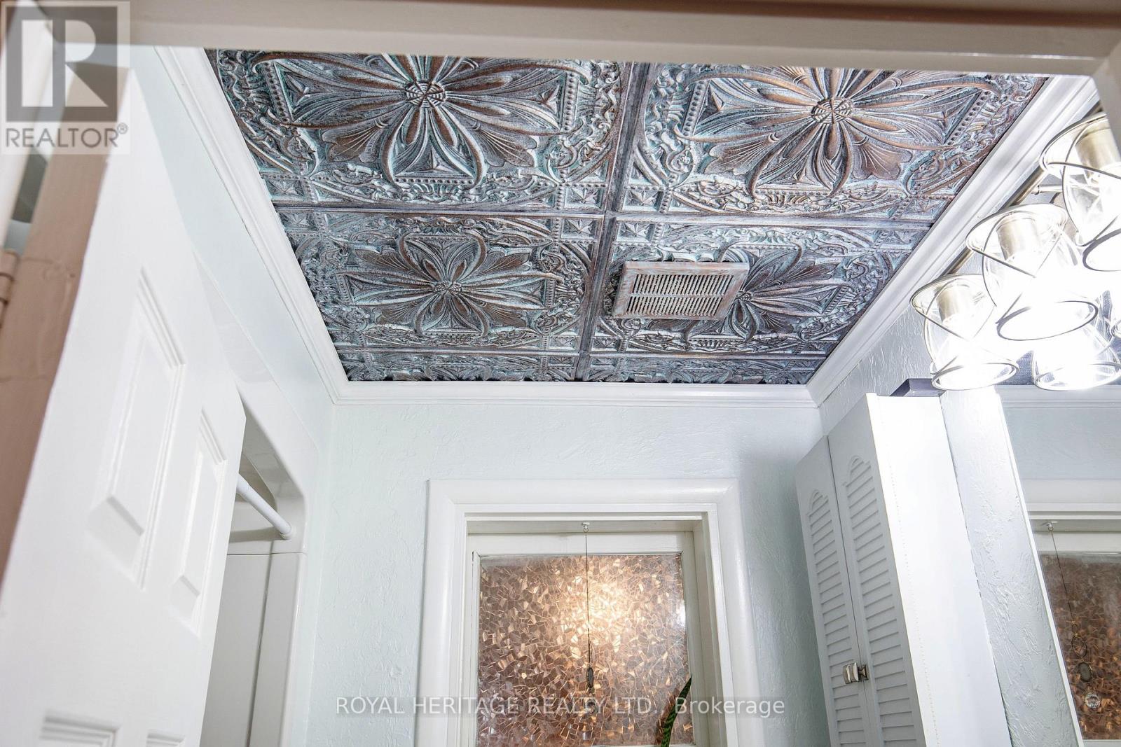 111 Adelaide Street N, Kawartha Lakes (Lindsay), Ontario  K9V 4L9 - Photo 17 - X12497212