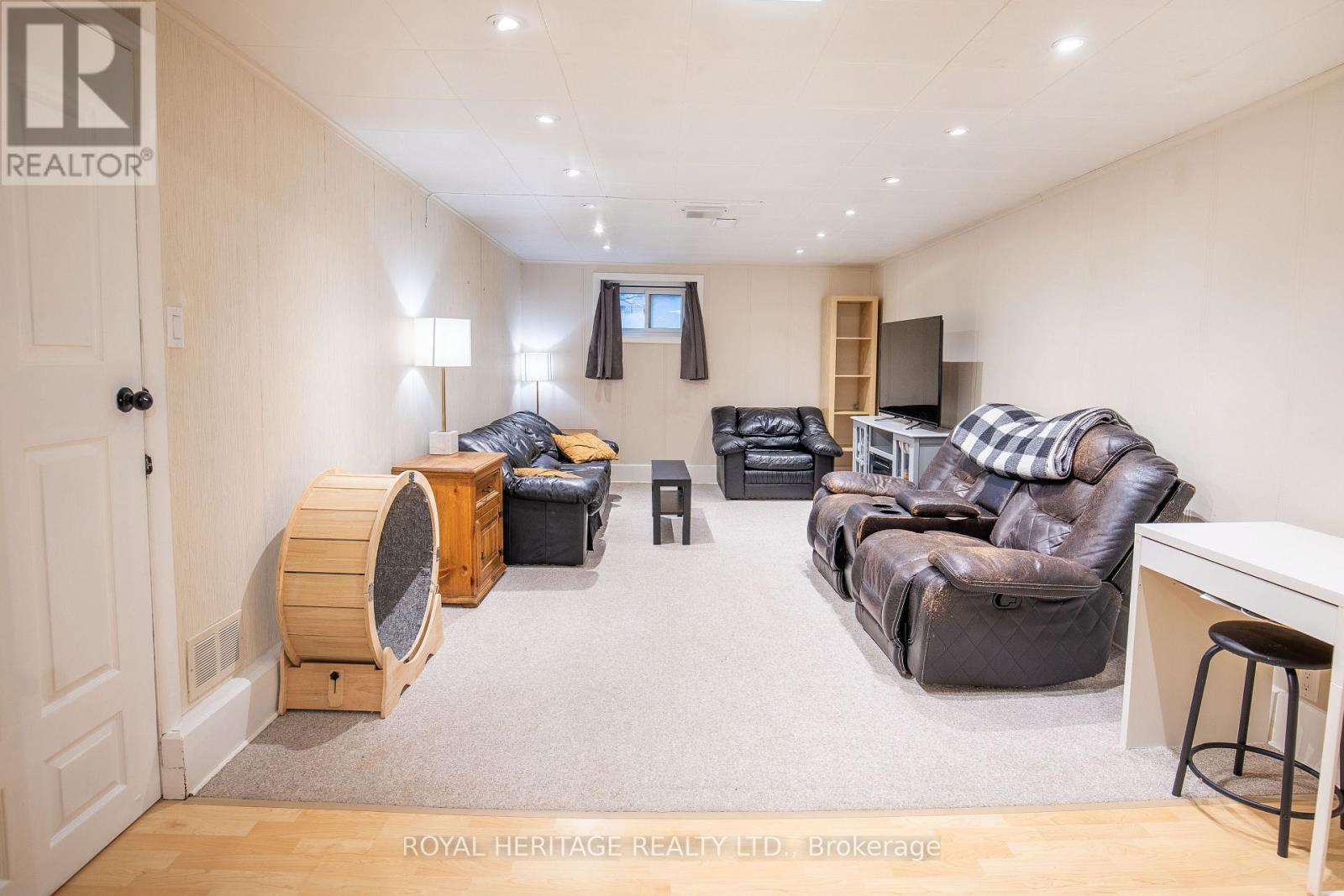 111 Adelaide Street N, Kawartha Lakes (Lindsay), Ontario  K9V 4L9 - Photo 19 - X12497212